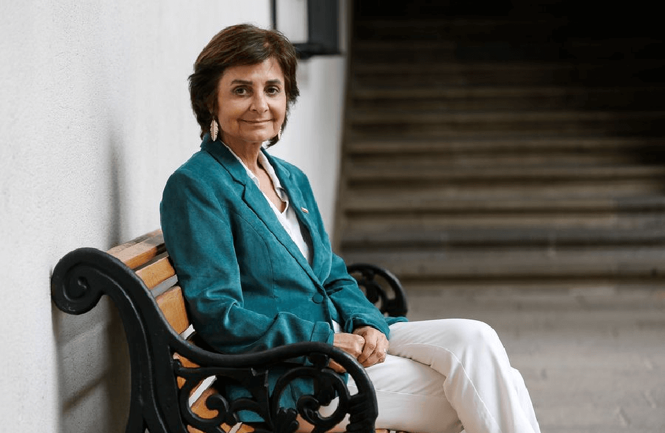 La exitosa gestión chilena de la covid tiene detrás a una mujer, Paula Daza