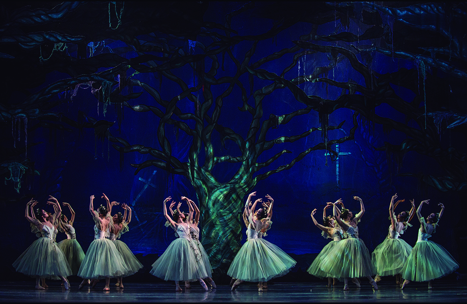 El regreso del Ballet de Santiago a los escenarios